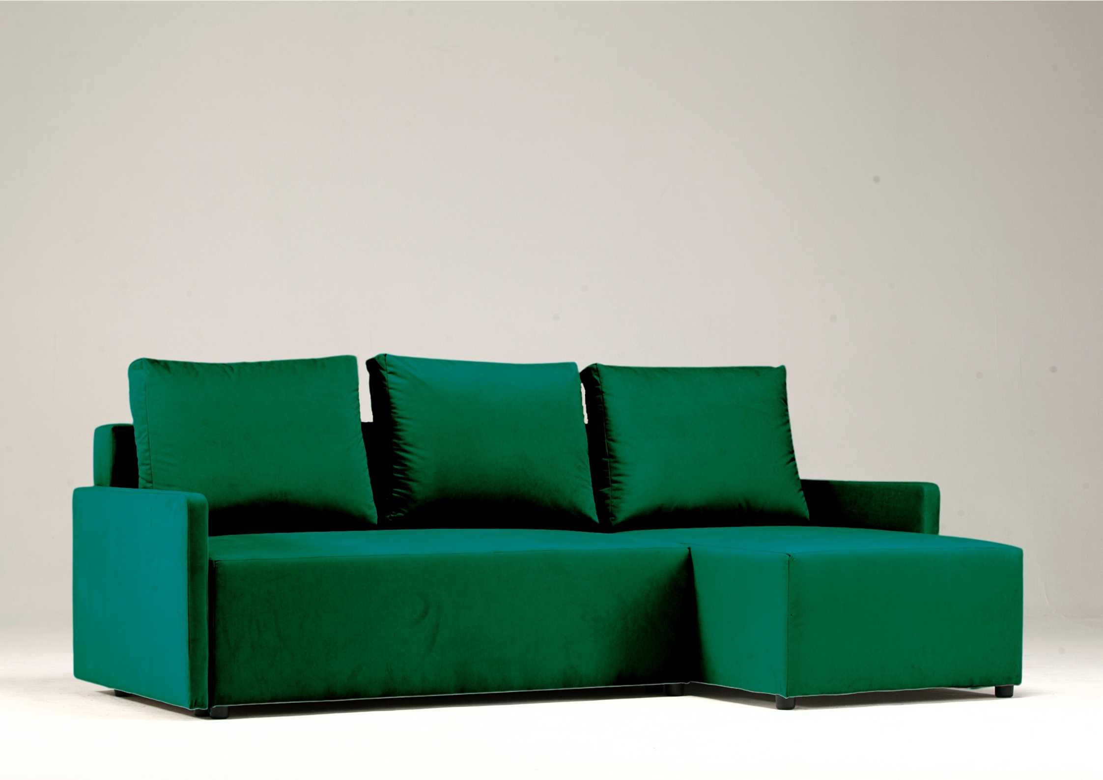 Zielony narożnik do małego salonu